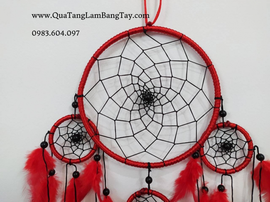 dreamcatcher màu đỏ đen